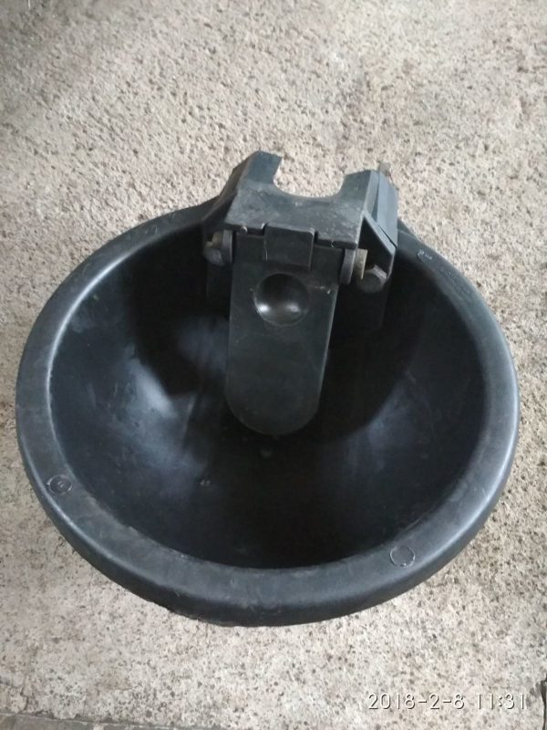 Автопоилка пластмассовая в сборе АП-1А | ЧПУП «Метрасалес»